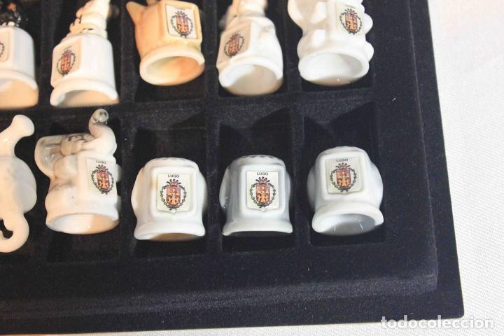 Antig&uuml;edades: SET 32 DEDALES PORCELANA - Foto 7