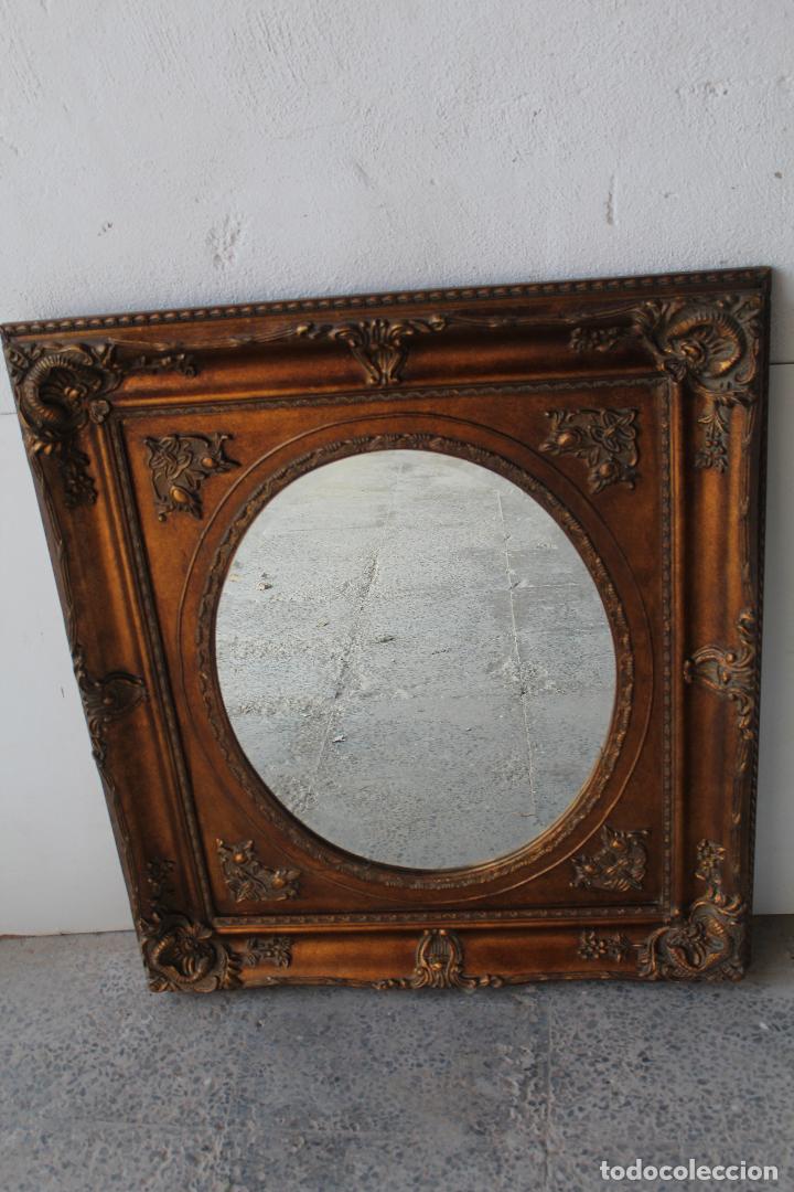 Antig&uuml;edades: espejo de madera y resina - Foto 4