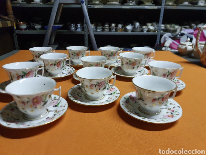 Antig&uuml;edades: Conjunto de Tazas Porcelana - Foto 1
