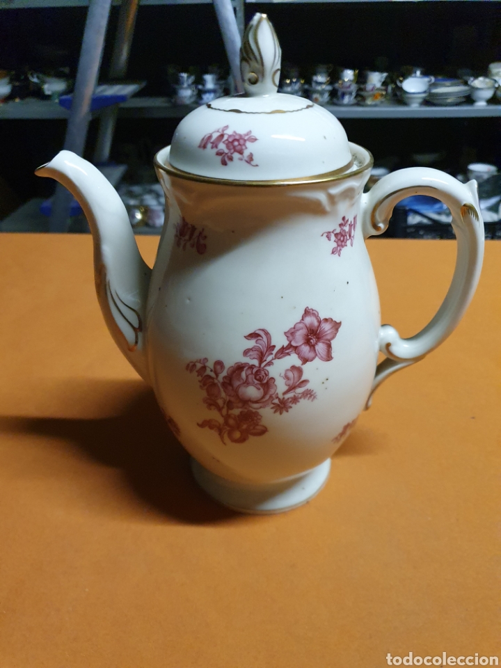 Antig&uuml;edades: Cafetera Porcelana - Foto 1
