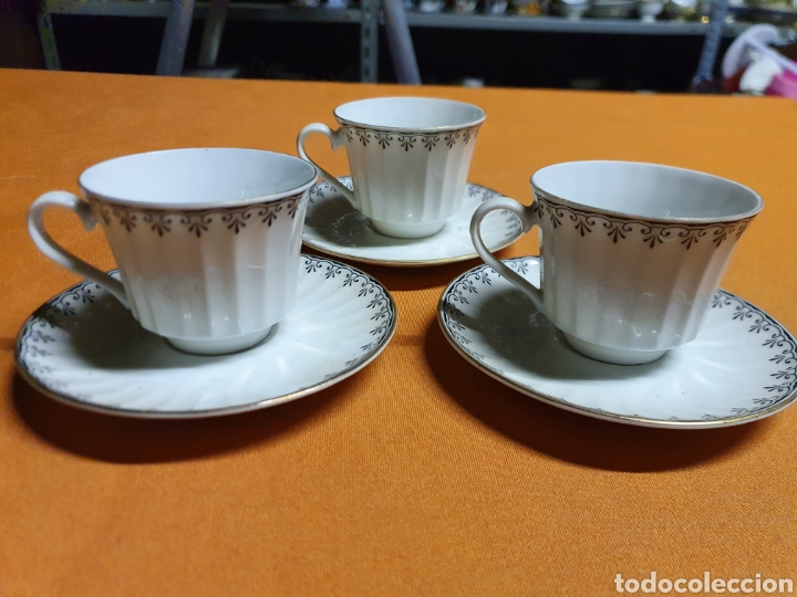 Antig&uuml;edades: Conjunto de Tazas Porcelana - Foto 1