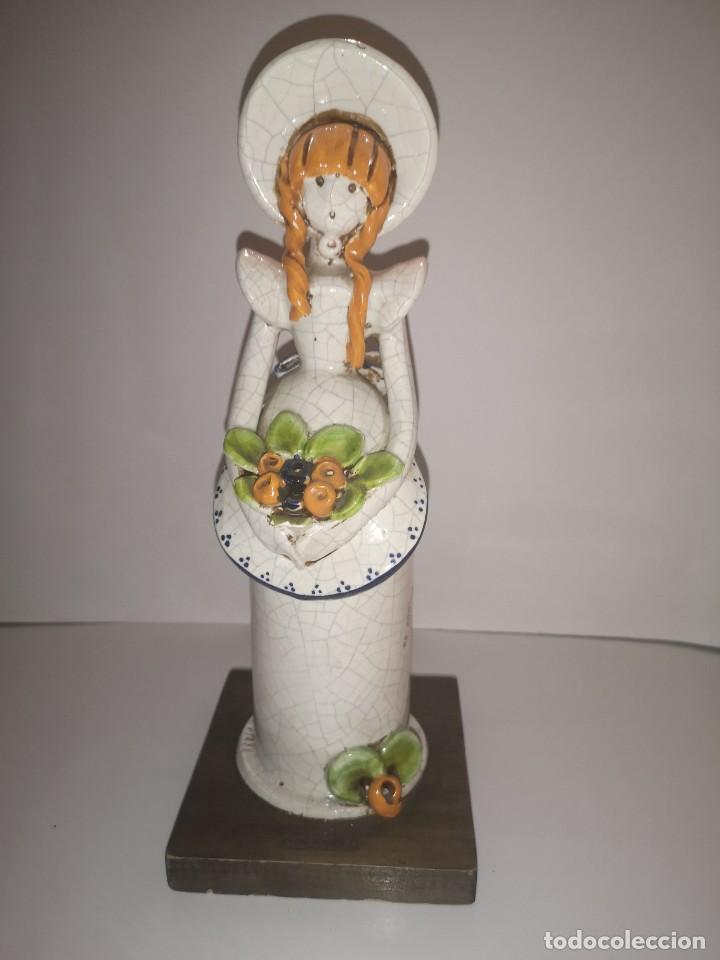 Antiguidades: Figura campesina cer&aacute;mica,Paz &Aacute;lvarez