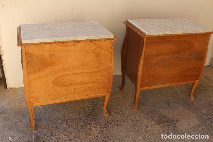 Antig&uuml;edades: Pareja de mesillas antiguas - Foto 3