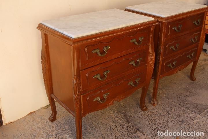 Antig&uuml;edades: Pareja de mesillas antiguas - Foto 6