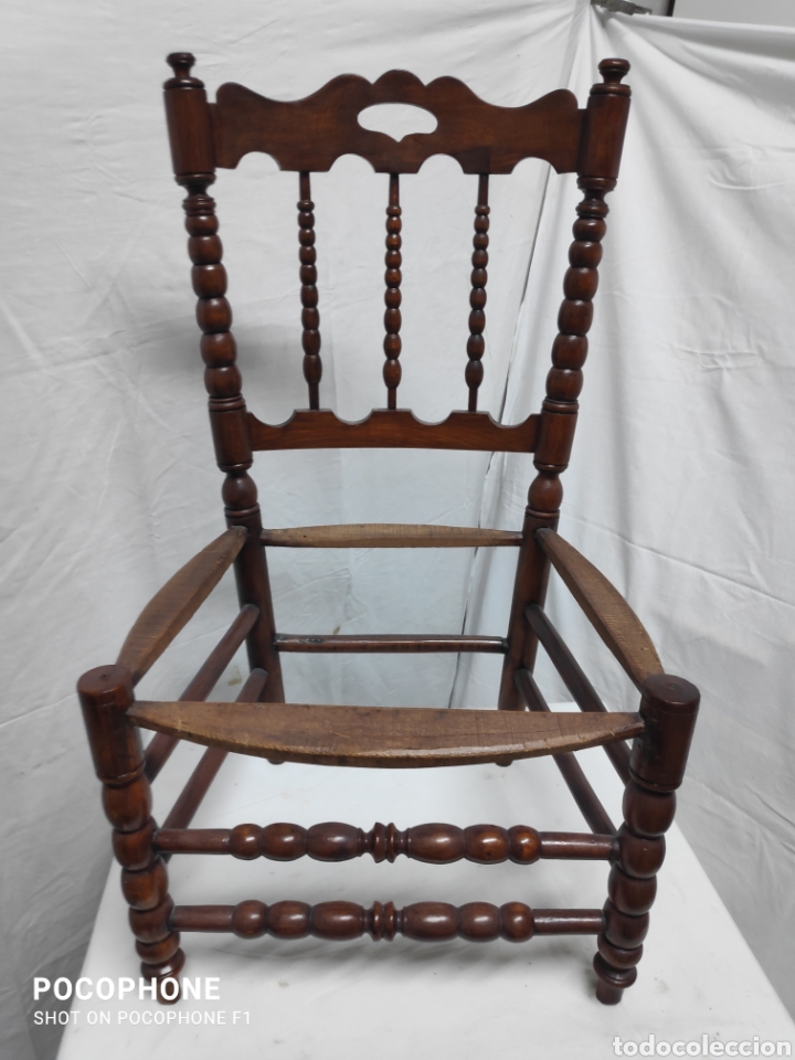 Antig&uuml;edades: Silla torneada - Foto 1