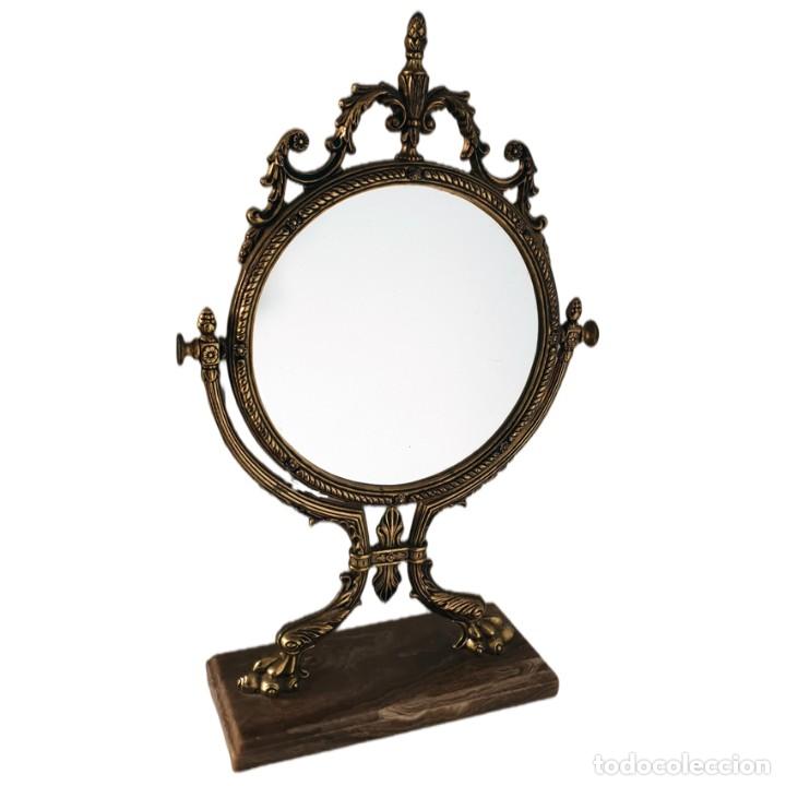 Antig&uuml;edades: Espejo basculante de bronce de tocador con base de m&aacute;rmol. - Foto 1