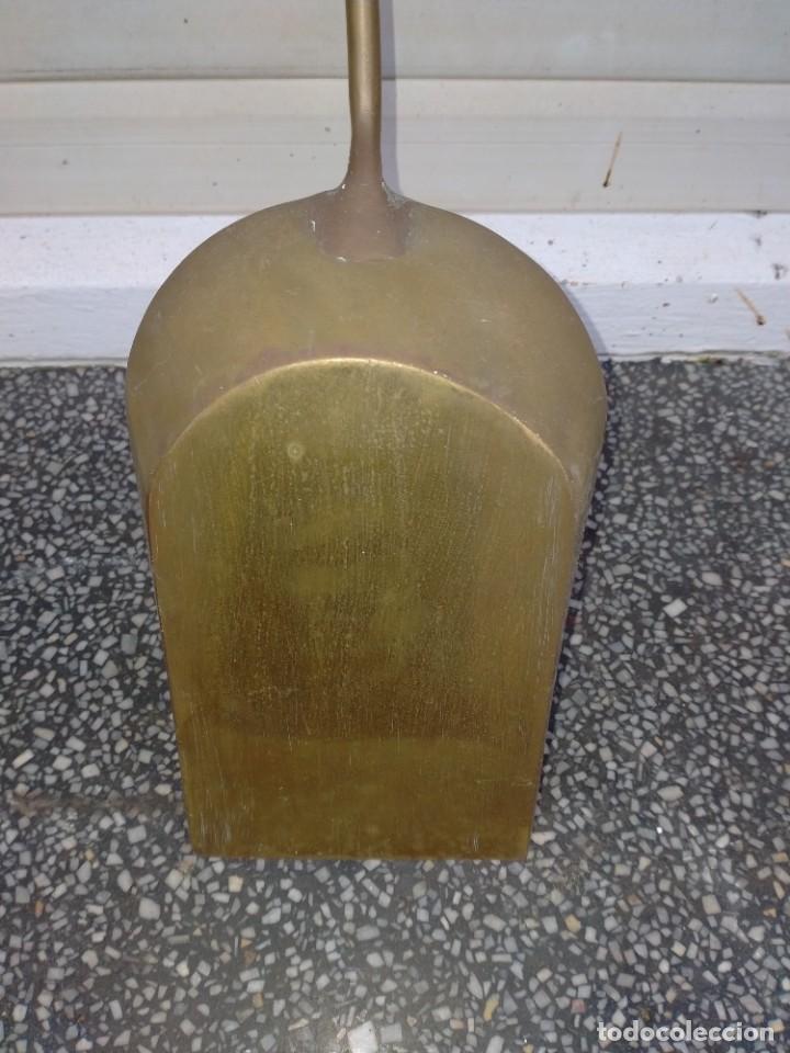 Antig&uuml;edades: PALETA PALA DE BRONCE PARA CHIMENEA - Foto 4