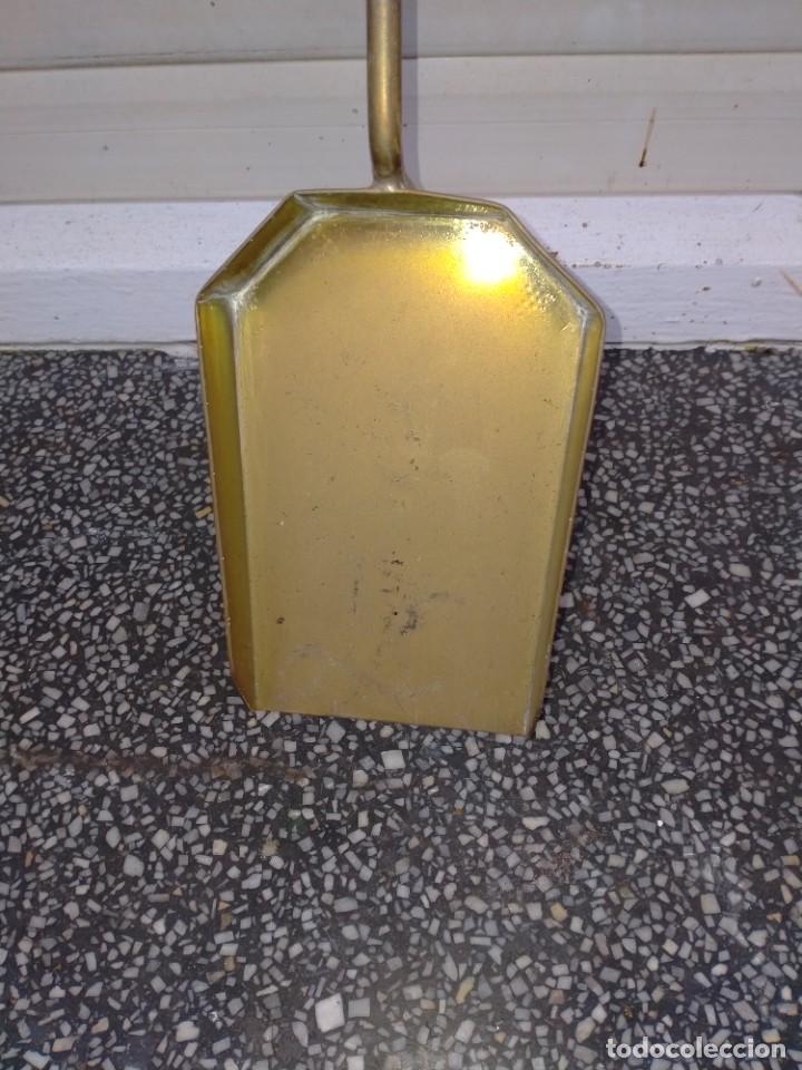 Antig&uuml;edades: PALETA PALA DE BRONCE PARA CHIMENEA - Foto 3