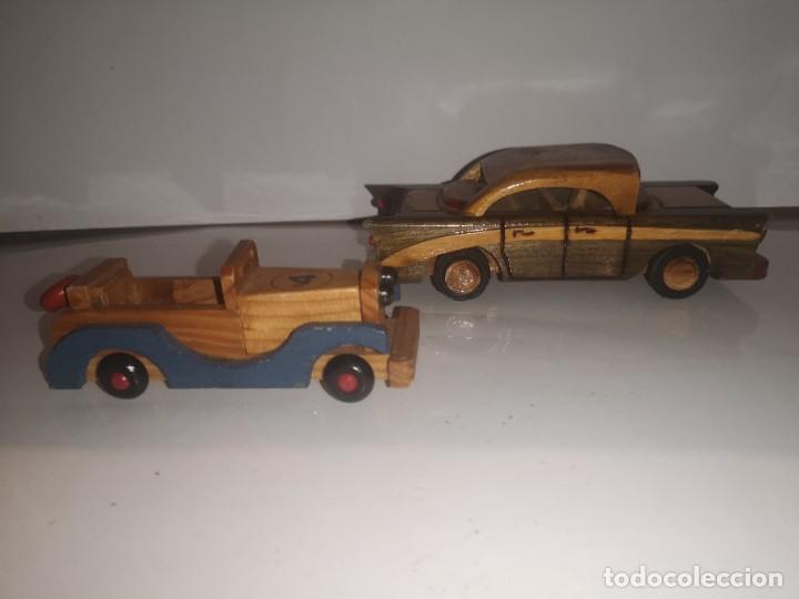 Antiquit&auml;ten: Coches de madera