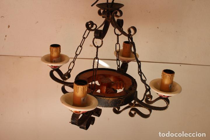 Antig&uuml;edades: lampara de techo rustica de rueda - Foto 3