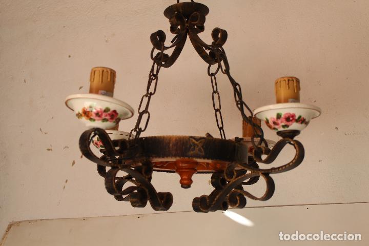 Antig&uuml;edades: lampara de techo rustica de rueda - Foto 4