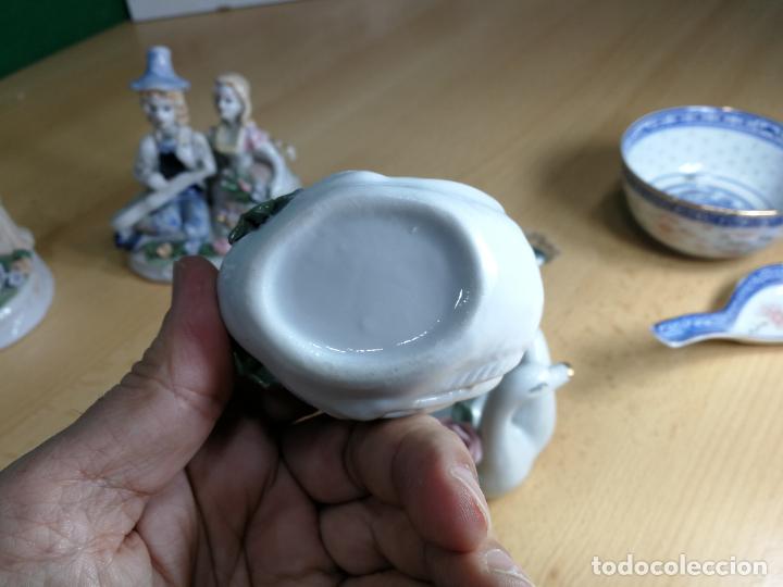 Antigüedades: Lote de piezas de porcelana china, anitugas, muy preiosisimas y bonitas, cuencos, cucharas y figuras - Foto 28 - 243014140