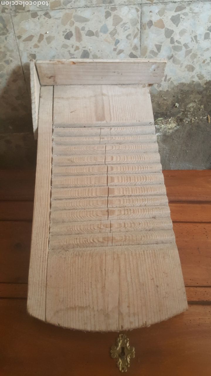 Antig&uuml;edades: RESTREGADERA PARA LAVAR DE MADERA - Foto 1