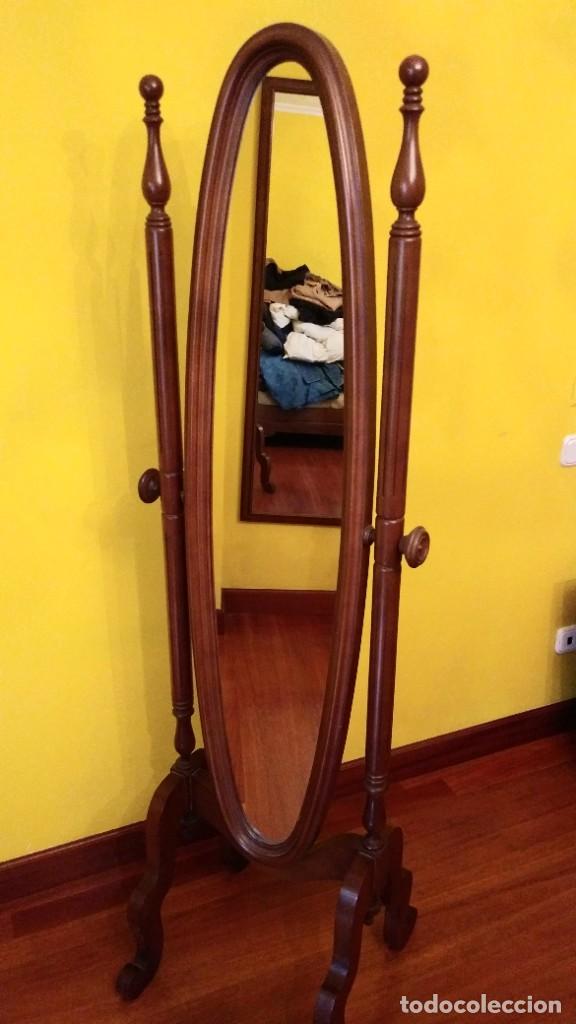 Antig&uuml;edades: ESPEJO DE PIE EN MADERA - Foto 1