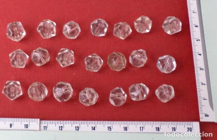 Antig&uuml;edades: 21 piezas de cristal de l&aacute;mpara - Foto 1