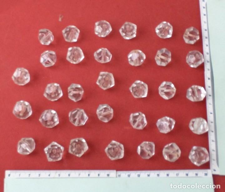 Antig&uuml;edades: 33 piezas de cristal de l&aacute;mpara - Foto 1