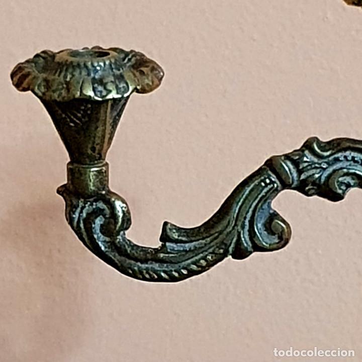 Antig&uuml;edades: ANTIGUO CANDELABRO DE BRONCE - Foto 3