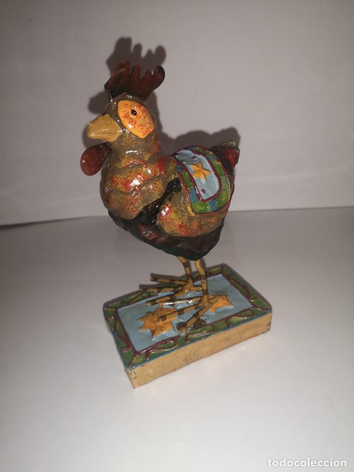 Antig&uuml;edades: Figura de gallo esmaltado - Foto 1