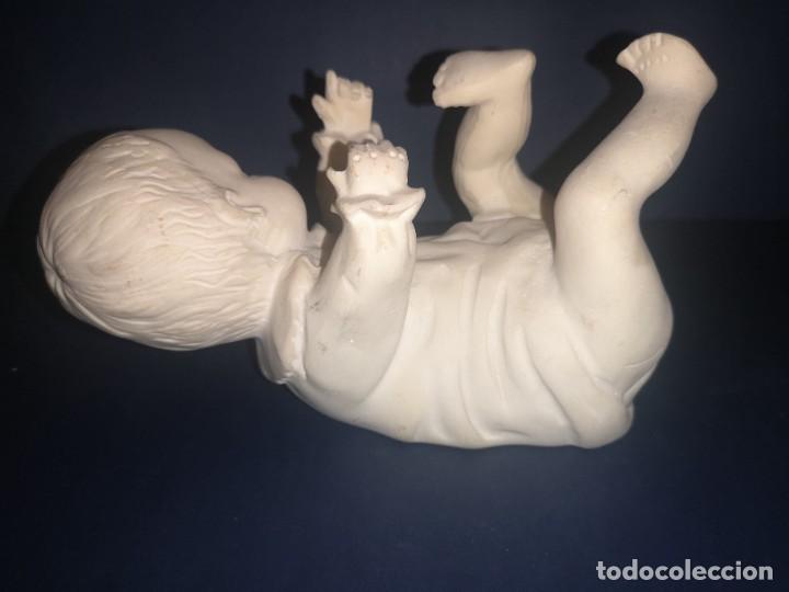 Antig&uuml;edades: Figura de bebe de pasta - Foto 2