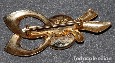 Antig&uuml;edades: BROCHE CON MEDALLA VIRGEN DEL ROCIO - Foto 2