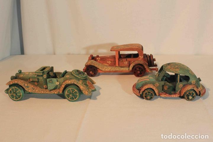 Antig&uuml;edades: SET 3 MAQUETAS AUTOS MADERA - Foto 6
