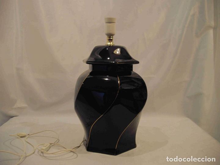 Antig&uuml;edades: LAMPARA PORCELANA NEGRA - Foto 1