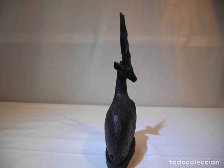 Antig&uuml;edades: ANTILOPE MADERA - Foto 2