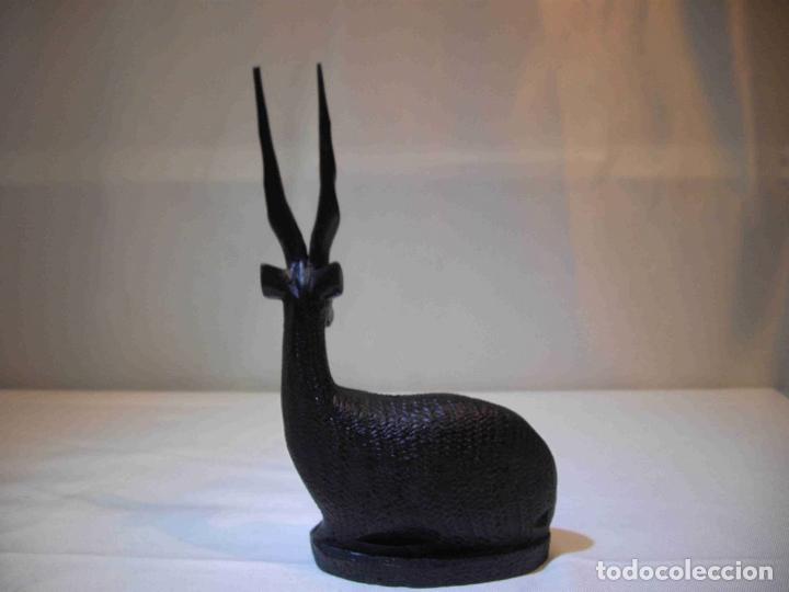 Antig&uuml;edades: ANTILOPE MADERA - Foto 3