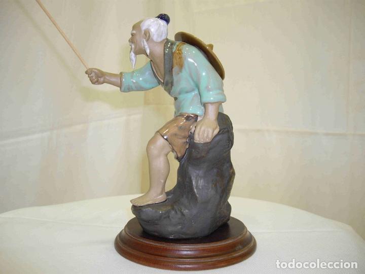 Antig&uuml;edades: FIG PORC ANCIANO DE PIE PESCANDO - Foto 2