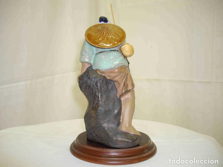 Antig&uuml;edades: FIG PORC ANCIANO DE PIE PESCANDO - Foto 3
