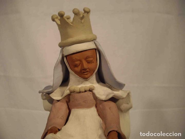 Antig&uuml;edades: FIGURA BARRO REINA - Foto 4