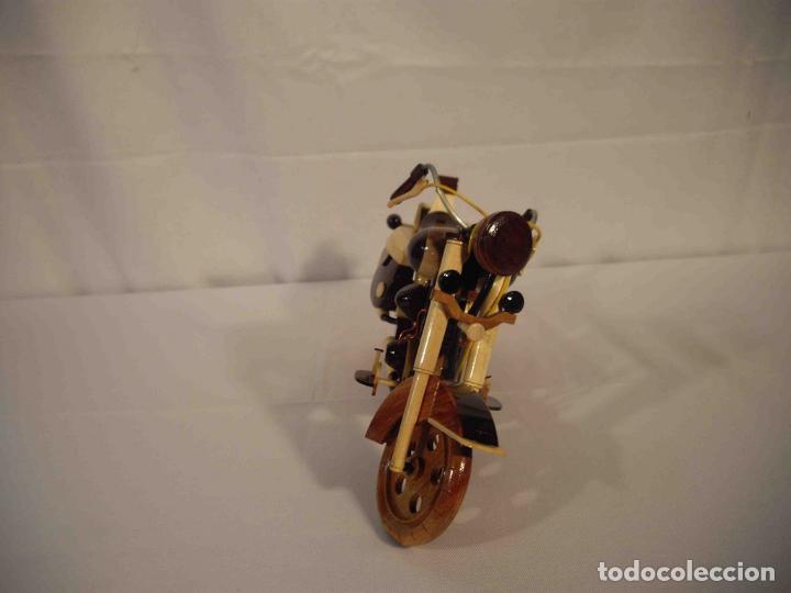 Antig&uuml;edades: FIGURA MADERA MOTO 19 - Foto 3