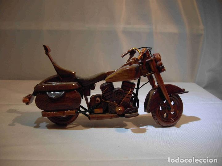 Antig&uuml;edades: MOTO HARLEY MADERA 17 - Foto 2