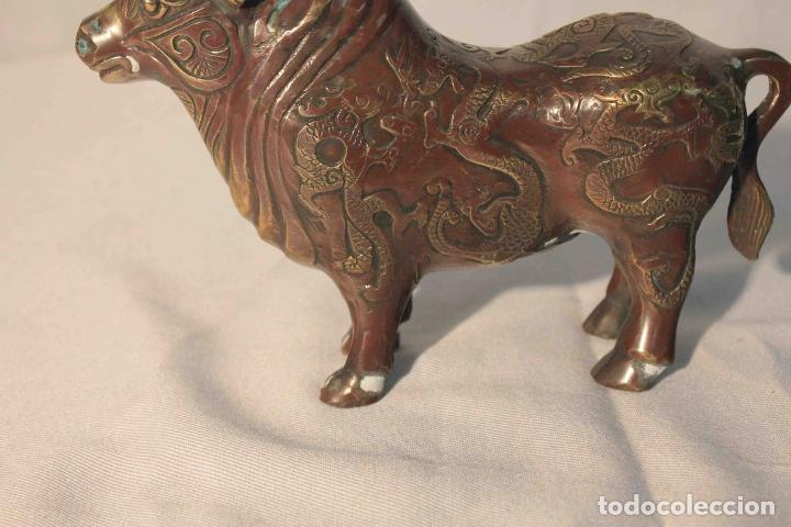 Antig&uuml;edades: FIGURA BUEY METAL - Foto 3