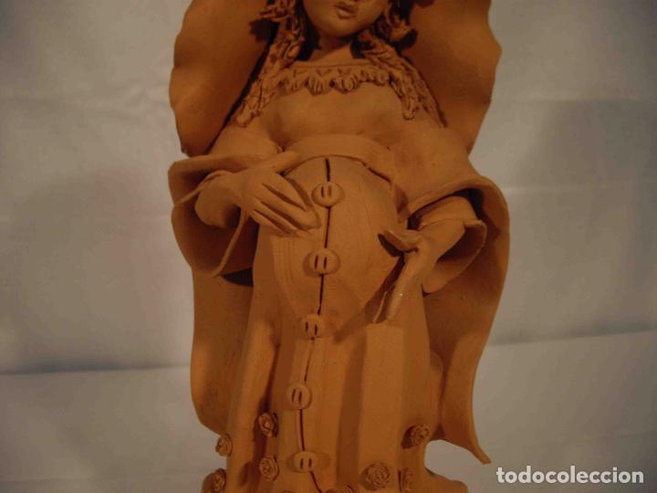 Antig&uuml;edades: FIGURA BARRO VIRGEN PRE&Ntilde;ADA - Foto 3