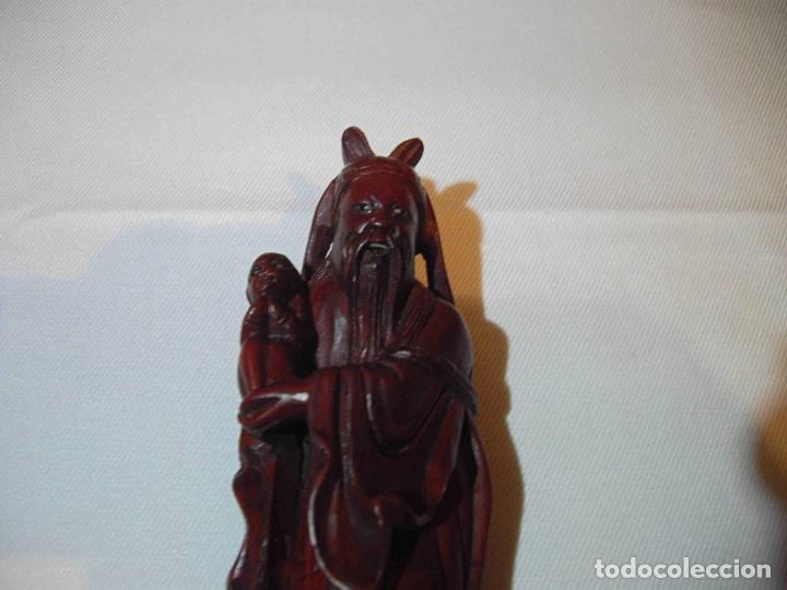 Antig&uuml;edades: FIGURA TALLA MADERA MANDARIN CON BEBE - Foto 5