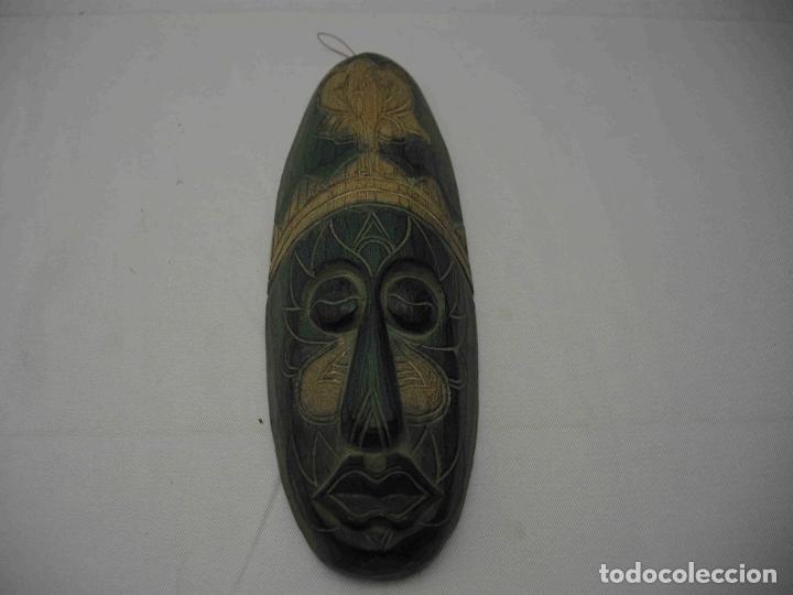Antig&uuml;edades: MASCARA MADERA VERDE - Foto 1