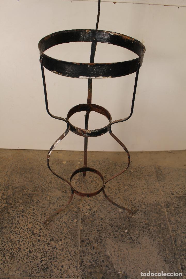 Antig&uuml;edades: lavabo antiguo de forja - Foto 3