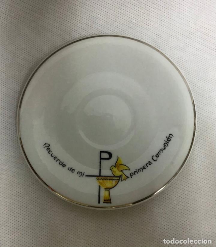 Antig&uuml;edades: PLATO RECUERDO PRIMERA COMUNION - Foto 1