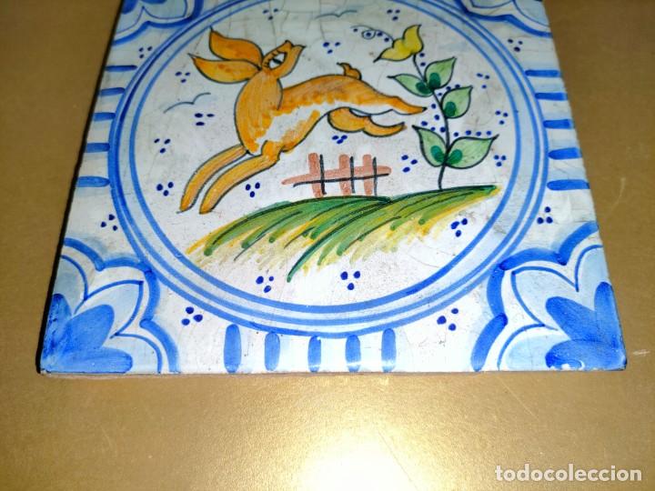 Antig&uuml;edades: AZULEJO CON DECORACI&Oacute;N ANIMAL - Foto 3