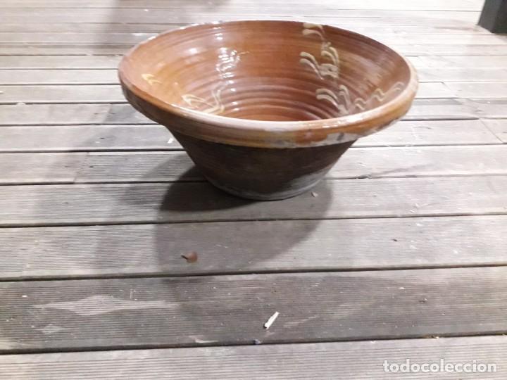 Antig&uuml;edades: Lebrillo de barro cocido y esmaltado - Foto 1