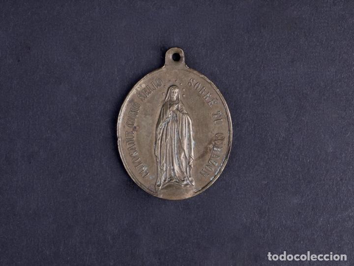 Antig&uuml;edades: MEDALLA DE LA VIRGEN EN BRONCE - Foto 1