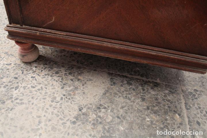Antig&uuml;edades: comoda de 7 cajones - Foto 11