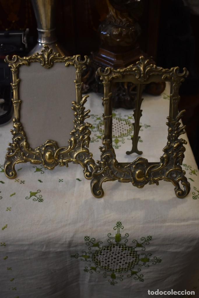 Antig&uuml;edades: PORTAFOTO DE BRONCE - Foto 1
