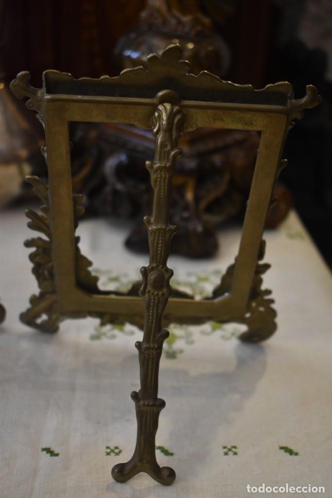 Antig&uuml;edades: PORTAFOTO DE BRONCE - Foto 2