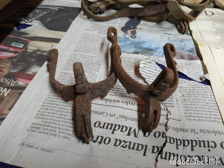 Antig&uuml;edades: Super lote de herrajes de caballo. - Foto 7