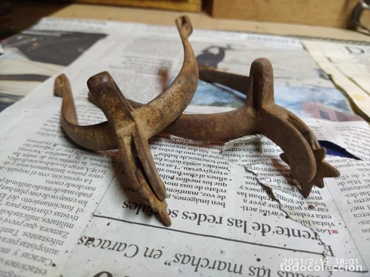 Antig&uuml;edades: Super lote de herrajes de caballo. - Foto 9