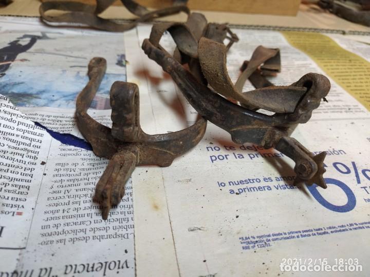 Antig&uuml;edades: Super lote de herrajes de caballo. - Foto 13