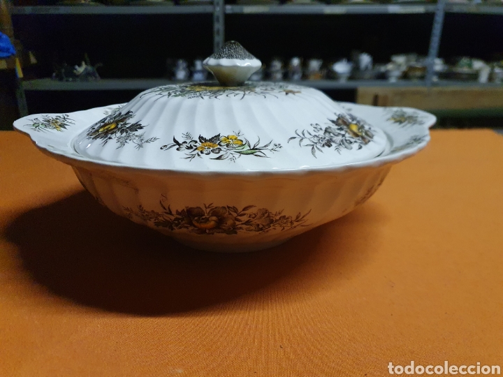 Antig&uuml;edades: Sopera Porcelana - Foto 1