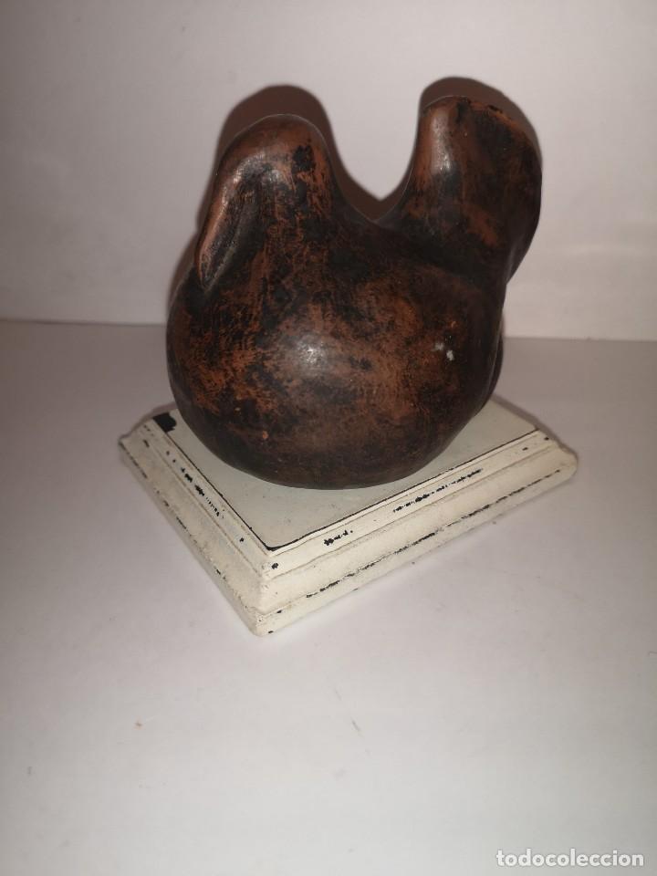 Antiquit&auml;ten: P&aacute;jaro de terracota